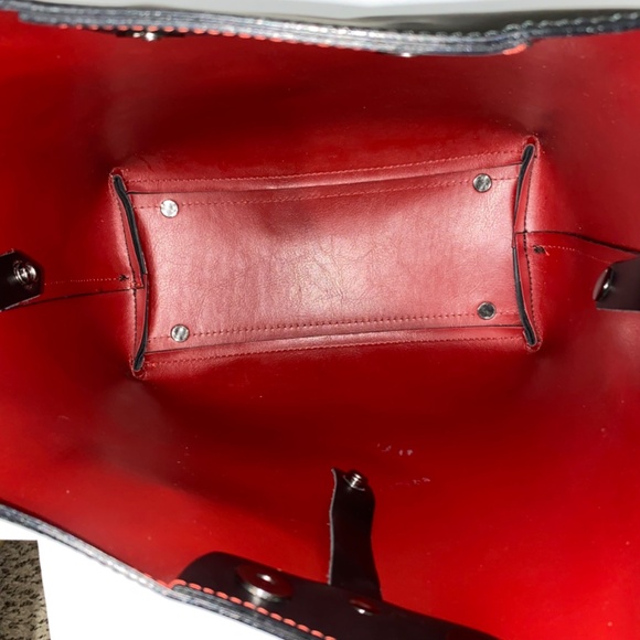 Arya Couture Firenze Hobo Bucket Bag - Picture 13 of 16